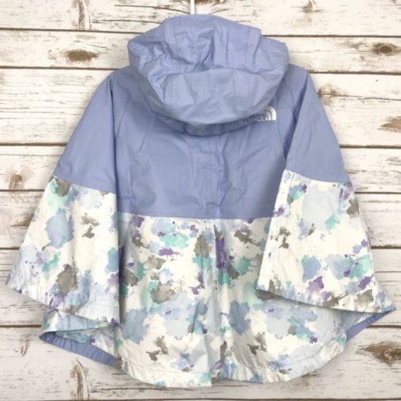 The North Face Camille Hooded Rain Poncho Jacket - Picture 4 of 8